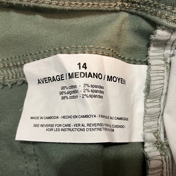 💲⬇️ Gloria Vanderbilt All-Around Slimming Effect Pull-0n Pants - Picture 5 of 6